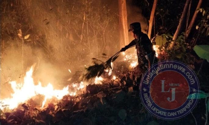 Api Berkobar di Bawah Jurang, Babinsa Klego Bergerak Cepat Cegah Merembet ke Permukiman