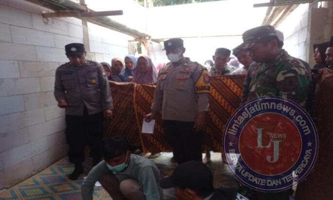 Bentuk Kepedulian, Babinsa Koramil 0801/06 Bandar Evakuasi Korban Gantung Diri