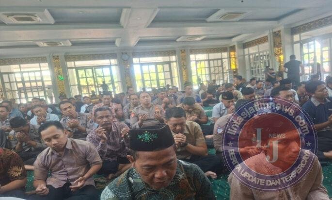 Polresta Sidoarjo dan Warga Gelar Doa Bersama untuk Kesembuhan Santri Ponpes Manbaul Hikam