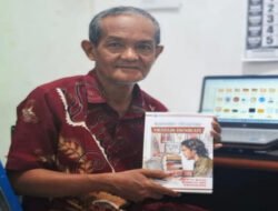 Adriono Terbitkan Buku Rahasia Menulis Biografi