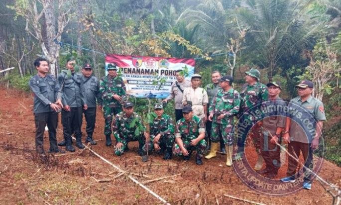 Sinergi TNI-Polri dan Lintas Sektor Jaga Lingkungan di Dongko