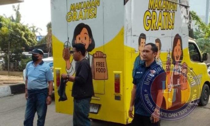Polantas Korlantas Karib Berbagi Hadir di Samsat Jakarta Timur, Wujud Pelayanan Humanis kepada Masyarakat