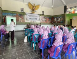 Cegah Penurunan Stunting, Babinsa Ngadirojo Sertu Parjoko Hadiri Musdes ditingkat Desa