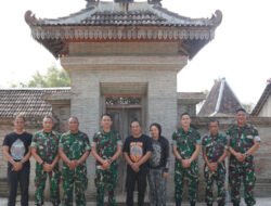 Danyonif TP 449/SH Kunjungi Romo Hartono Tokoh Masyarakat dan Budayawan