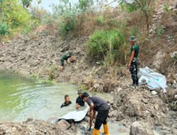 Tangap Darurat,,TNI Buat Bendungan Guna Suplai Air Solusi Padamkan Kebakaran di TPA Putri Cempo