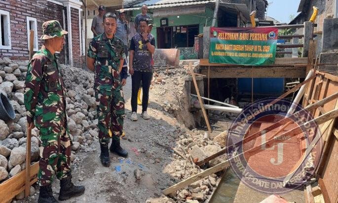 Turun Langsung ke Lapangan, Dandim 0735/Surakarta “Bakar” Semangat Prajurit & Warga di Lokasi KBD Gandekan