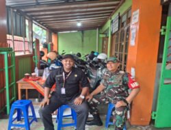Ciptakan Lingkungan Sekolah Yang Aman dan Nyaman, Babinsa Danukusuman Sambangi Security SMP Muhammadiyah 8 Surakarta