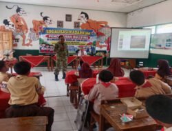 Babinsa Koramil Kendal Sosialisasikan Bahaya Bullying kepada Siswa SDN Ploso 1