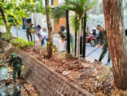 Peduli Lingkungan,Babinsa Ngawi dan Instansi Terkait Bersama Masyarakat Bersihkan Parit Ketonggo dalam Rangka WCD 2026