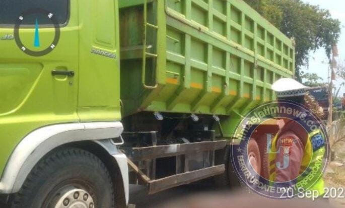 Respon Cepat 110, Kontainer Terlepas dari Truk Trailer di Jembatan KBN Marunda, Polisi Bergerak Cepat Lakukan Evakuasi