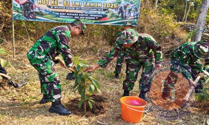 Tanam Pohon di Brumbun, Babinsa Wungu Ajak Warga Jaga Lingkungan untuk Generasi Mendatang