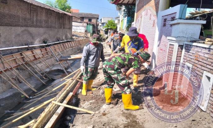 Tak Surut Meski Cuaca Panas, KBD Tahap III Gandekan Jadi Wujud Nyata Kemanunggalan TNI-Rakyat