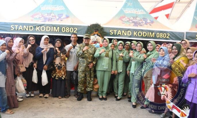 Bazar Pasar Murah HUT ke 81 TNI di Korem 081, Stand Kodim Ponorogo Ramai Diserbu Pengunjung