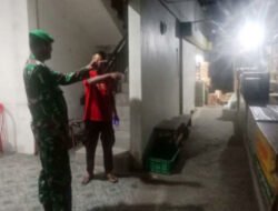 Jaga Kondusifitas Wilayah, Sertu Wahyu Sandi Koramil Selogiri Laksanakan Patroli Malam