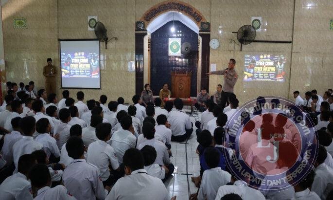 Polresta Sidoarjo Masuk Sekolah, Tanamkan Sadar Hukum pada Pelajar dan Cegah Radikalisme