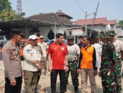 Hadapi Musim Penghujan Yonif TP 449/Satria Honggopati Bersihkan Anak Sungai Tegalrejo Watubonang