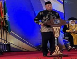 Ketua PWM Jatim Pesan Wisudawan UMLA Jaga Kredibilitas dan Integritas Profesi