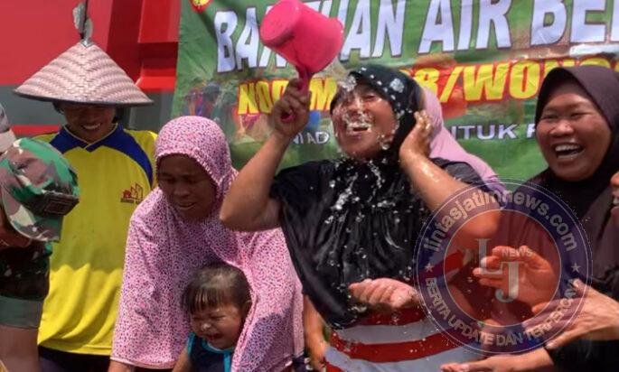 Warga Desa Jimbar Full Senyum Terima Bantuan Air Bersih dari Kodim Wonogiri