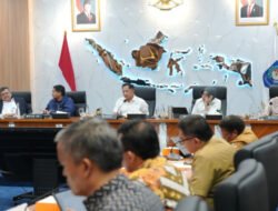 Tito Bahas Rencana Pembangunan 2.200 Rumah Papua Pegunungan hingga Gentengisasi