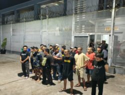 Atasi Overkapasitas, Rutan Surabaya Pindahkan 177 Narapidana ke Madiun dengan Pengawalan Brimob