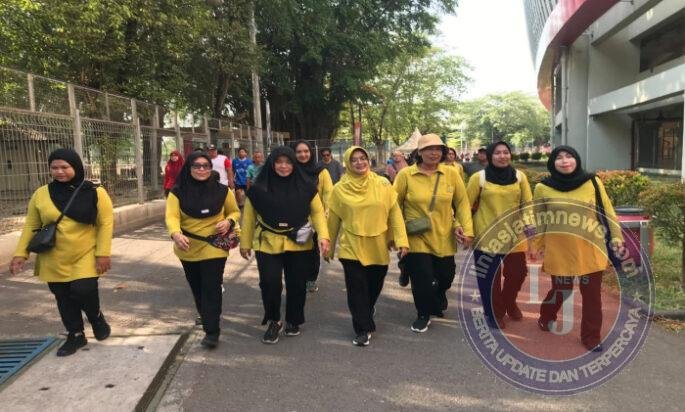 Jaga Kebugaran, Persit Ranting 05 Koramil 04/Jebres Adakan Pertemuan Rutin dan Olah raga Jalan Sehat