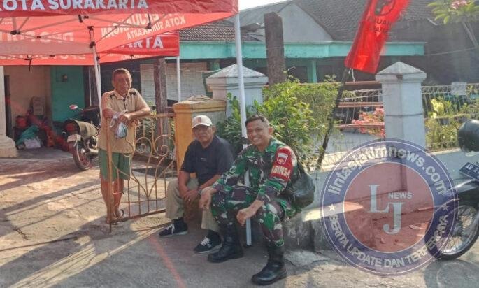 Hari Libur Tetap Siaga, Babinsa Mojosongo Aktif Komsos Perkuat Silaturahmi dan Jaga Kondusifitas Wilayah