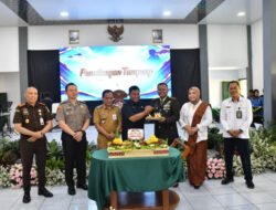 Tasyakuran HUT ke 81 TNI, Kodim Ponorogo Adakan Baksos dan Makan Gratis