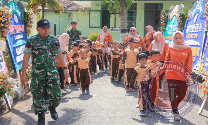 Kodim 0806/Trenggalek Buka Ruang Edukasi bagi Peserta Didik melalui Outing Class