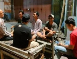 Bhabinkamtibmas Sambangi Masyarakat Pelabuhan Kalibaru, Imbau Waspada Kamtibmas dan Bahaya Kebakaran
