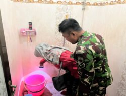 Cegah DBD, Babinsa Banjarsari Gandeng Kader Posyandu & Puskesmas Gencarkan Gerakan Cek Jentik Nyamuk