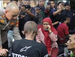 Polres Pelabuhan Tanjung Priok Pulangkan, 4 ABK Korban Penganiayaan KM Maulana, Tangis Keluarga Pecah