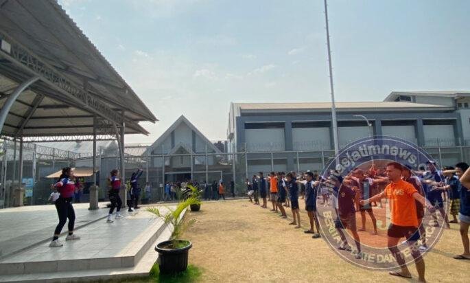 Jaga Kebugaran, Warga Binaan Rutan Kelas I Surabaya Antusias Ikuti Senam Aerobik Rutin