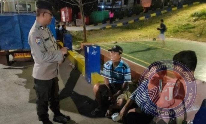 Bhabinkamtibmas Polsek Kawasan Kalibaru Sambangi Masyarakat Pelabuhan, Perkuat Kamtibmas dan Cegah Kriminalitas