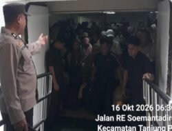 Polres Pelabuhan Tanjung Priok Laksanakan Pengamanan Debarkasi KM Kelud dari Batam, 1.415 Penumpang Turun dengan Aman dan Tertib