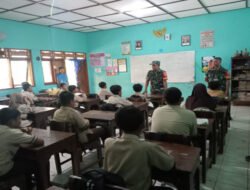 Bentengi Generasi Muda dari Lunturnya Nasionalisme, Babinsa Tangen Tanamkan Wawasan Kebangsaan di Sekolah Dasar