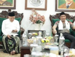 Perkuat Sinergi Ulama dan Umara, Kapolri Silaturahmi ke Ponpes Tebuireng dan Ziarah Makam Gus Dur