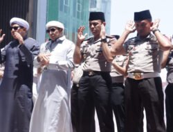 Kapolres Pasuruan Hadiri Salat Istisqa di Ponpes Dalwa, Bersama Santri Panjatkan Doa Memohon Hujan Berkah
