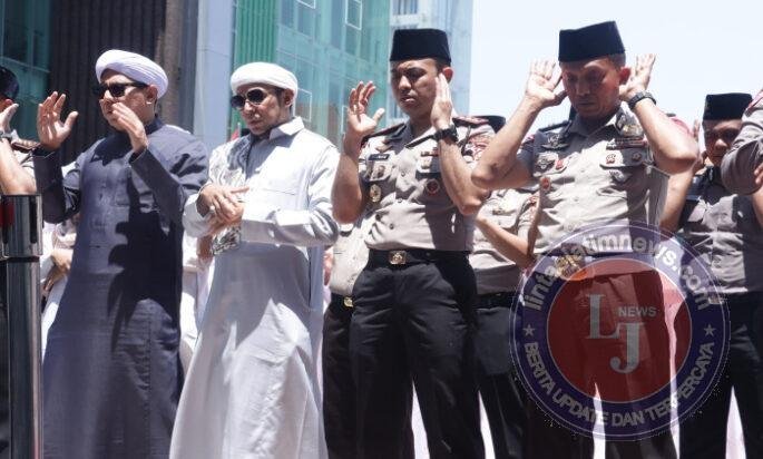 Kapolres Pasuruan Hadiri Salat Istisqa di Ponpes Dalwa, Bersama Santri Panjatkan Doa Memohon Hujan Berkah