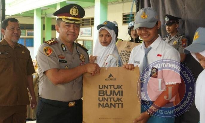 Polres Kediri Masuk Sekolah Bentengi Pelajar dari Bullying dan Bahaya Narkoba