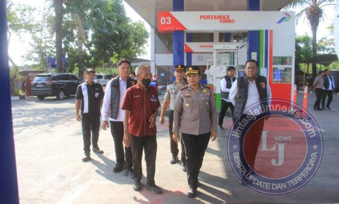 Kapolres Probolinggo Cek SPBU, Pastikan