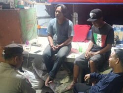 Bhabinkamtibmas Sambangi Warga Pelabuhan Kalibaru, Ajak Masyarakat Jaga Kamtibmas dan Waspadai Kebakaran