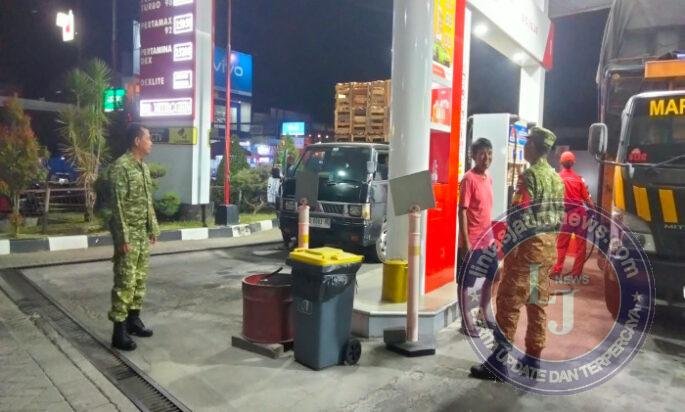 Jaga Keamanan dan Kondusivitas , Babinsa Koramil Slogohimo Patroli