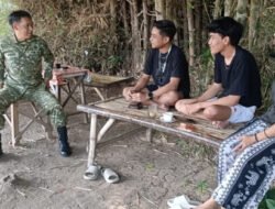 Musim Kemarau, Babinsa Kodim Ponorogo Sosialisasi Waspada Karhutla Kepada Warga
