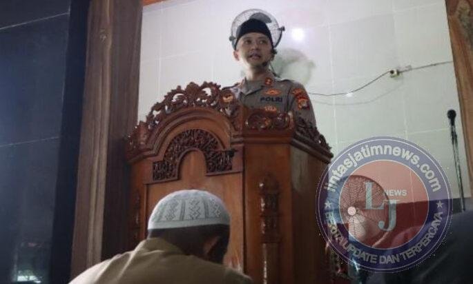Kapolres Pelabuhan Tanjung Priok Jadi Khotib dan Imam Shalat Jumat, Ajak Jamaah Perkuat Rasa Syukur dan Qanaah