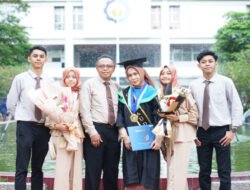 Dr. Hj. Siti Amiroch, S.Si., M.Si. Menembus Batas, Menebar Manfaat: Perjalanan Akademisi, Ibu, dan Perempuan Berdaya