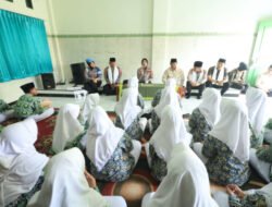 Polisi Peduli Pendidikan: Kapolres Bojonegoro Ajak Santri Al-Fatimah Jauhi Judol dan Bullying