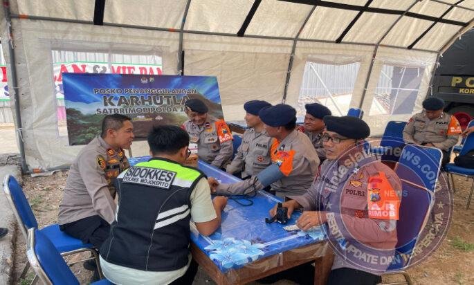 Polres Mojokerto Cek Kesehatan, Dukung Fisik Prima Personel Brimob Siaga Karhutla Gunung Arjuno – Welirang