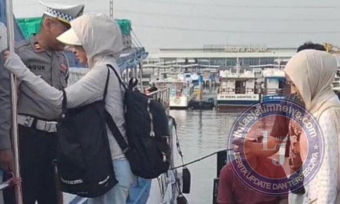 Polres Pelabuhan Tanjung Priok Perketat Pengamanan Wisatawan di Dermaga Kali Adem.