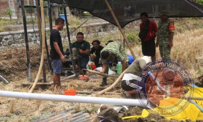 TNI Bangun Sumur Bor dan Menara Tandon Air di KDKMP Sambirejo Trenggalek