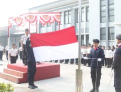 Kepala Rutan Surabaya Pimpin Upacara Sumpah Pemuda ke-98, Tekankan Integritas dan Pelayanan Humanis
